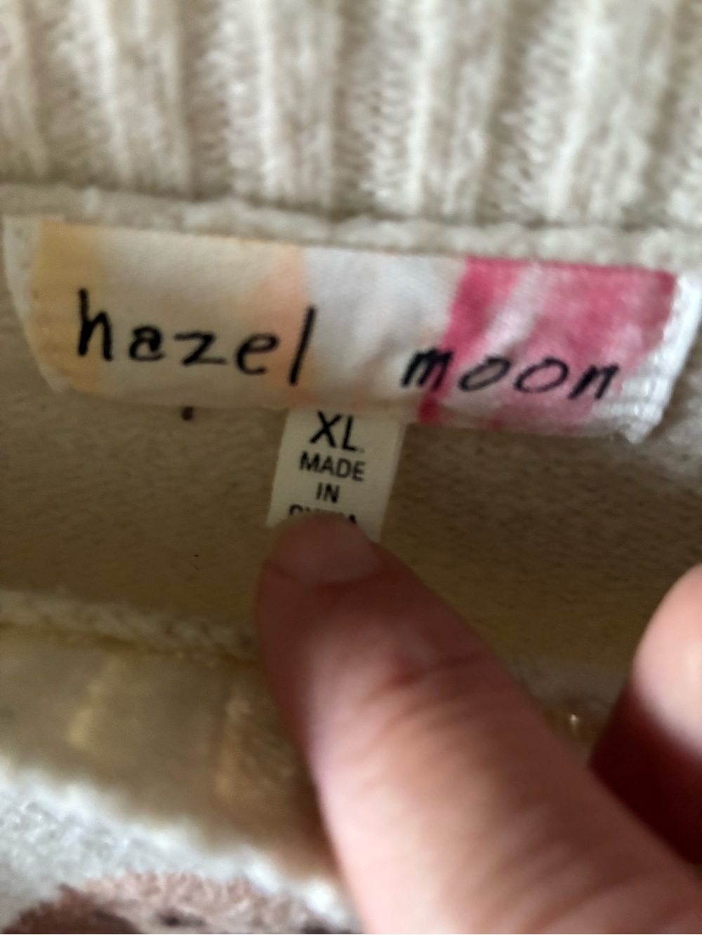 Hazel Moon sz XL Cream Sweater with Brown Puppy Motif - Picture 3 of 8